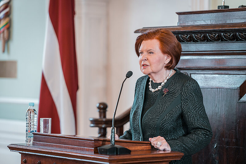 Vairas Vīķes-Freibergas uzruna Latvijas Republikas proklamēšanas 105. gadadienas pasākumā Latvijas Universitātē
